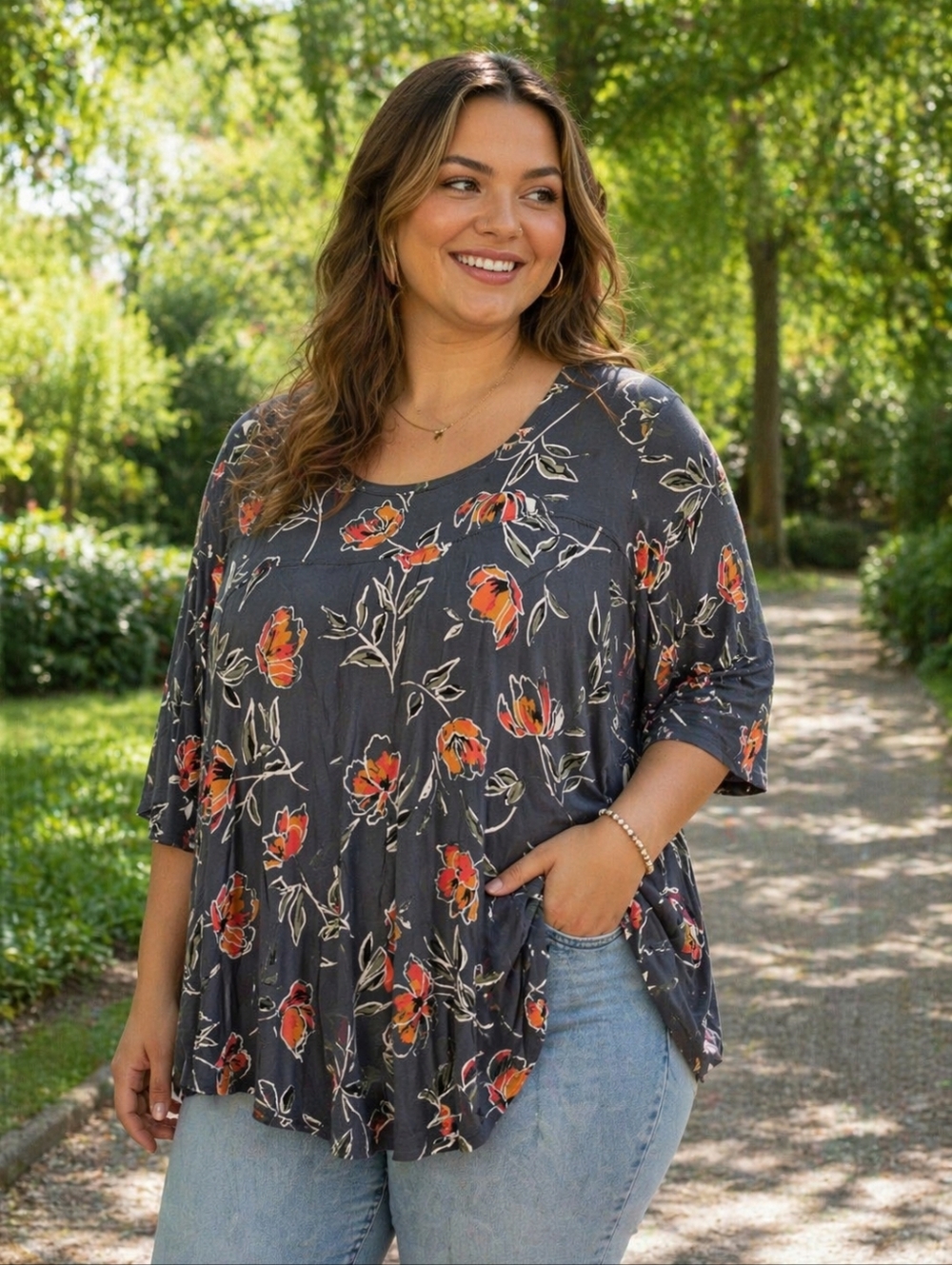 🌿 Charcoal Floral Flowy Blouse – Soft, Relaxed & Everyday Chic -Size 3x🌿